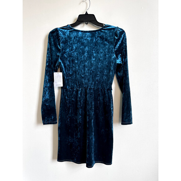 Vanity Room Velvet Long Sleeve Faux Wrap Mini Dress In Emerald Size M $168 - Picture 12 of 14